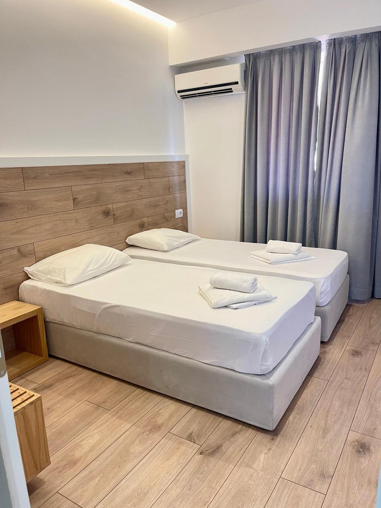 Hotel Aulona ซารานเดอ ภายนอก รูปภาพ